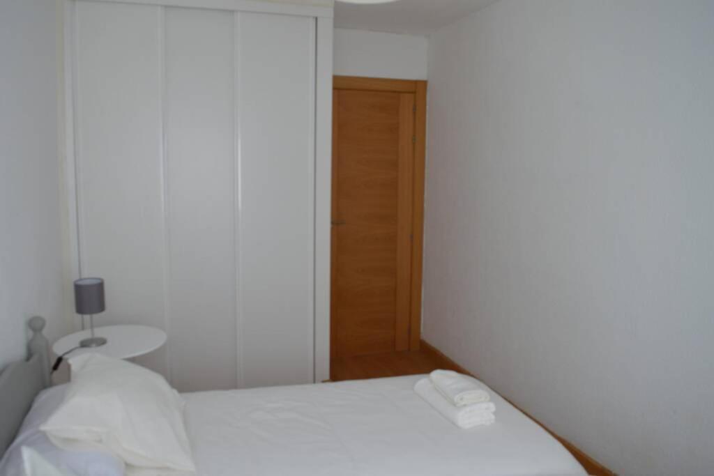 Apartamento turístico FARO DE LUNO San Vicente De La Barquera Exterior foto