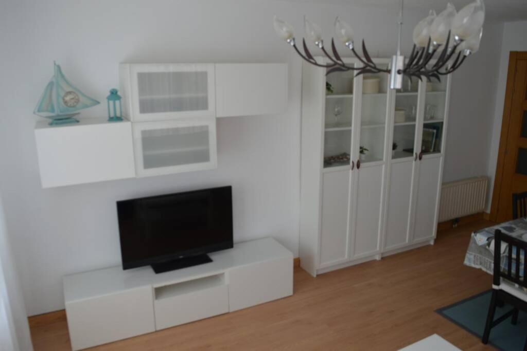 Apartamento turístico FARO DE LUNO San Vicente De La Barquera Exterior foto